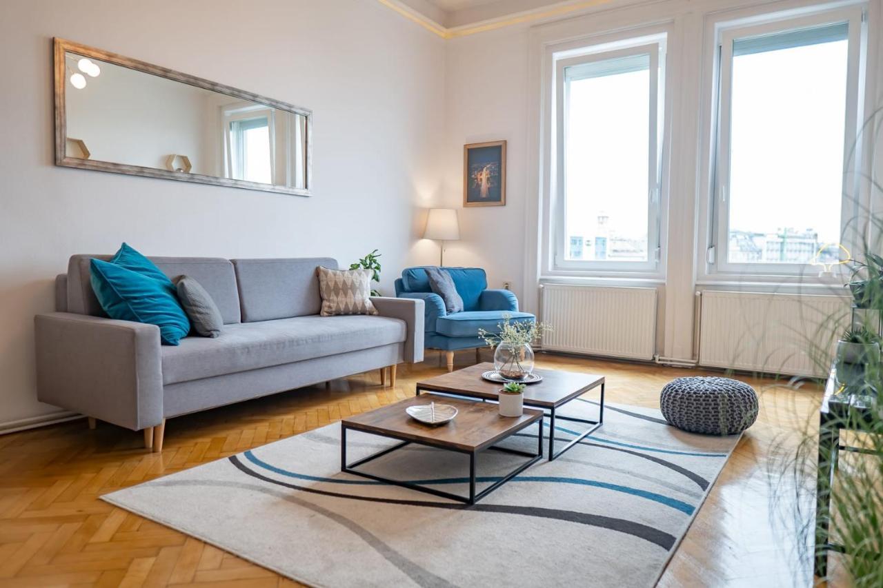 Chic Central Flat With River View บูดาเปสต์ ภายนอก รูปภาพ