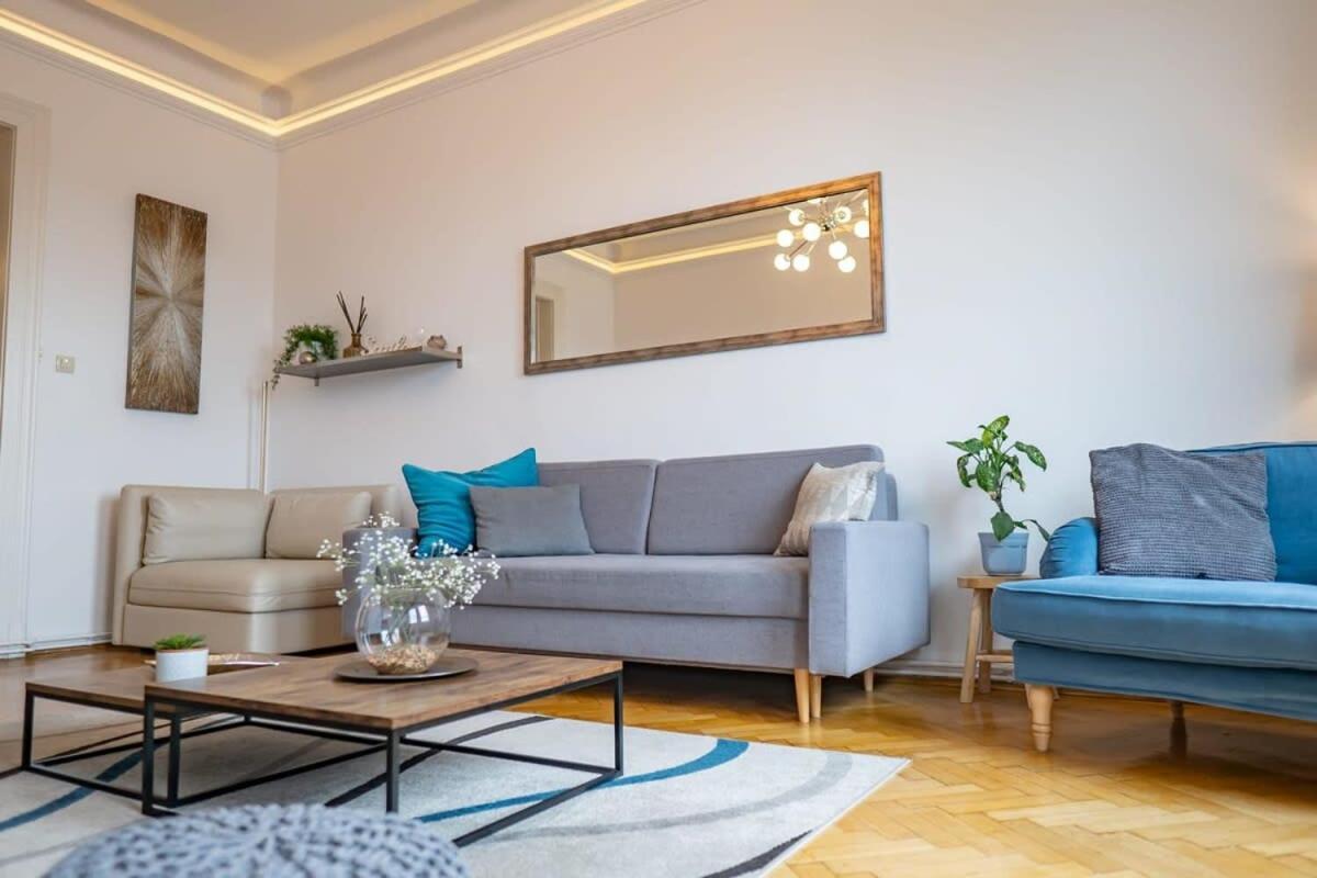 Chic Central Flat With River View บูดาเปสต์ ภายนอก รูปภาพ