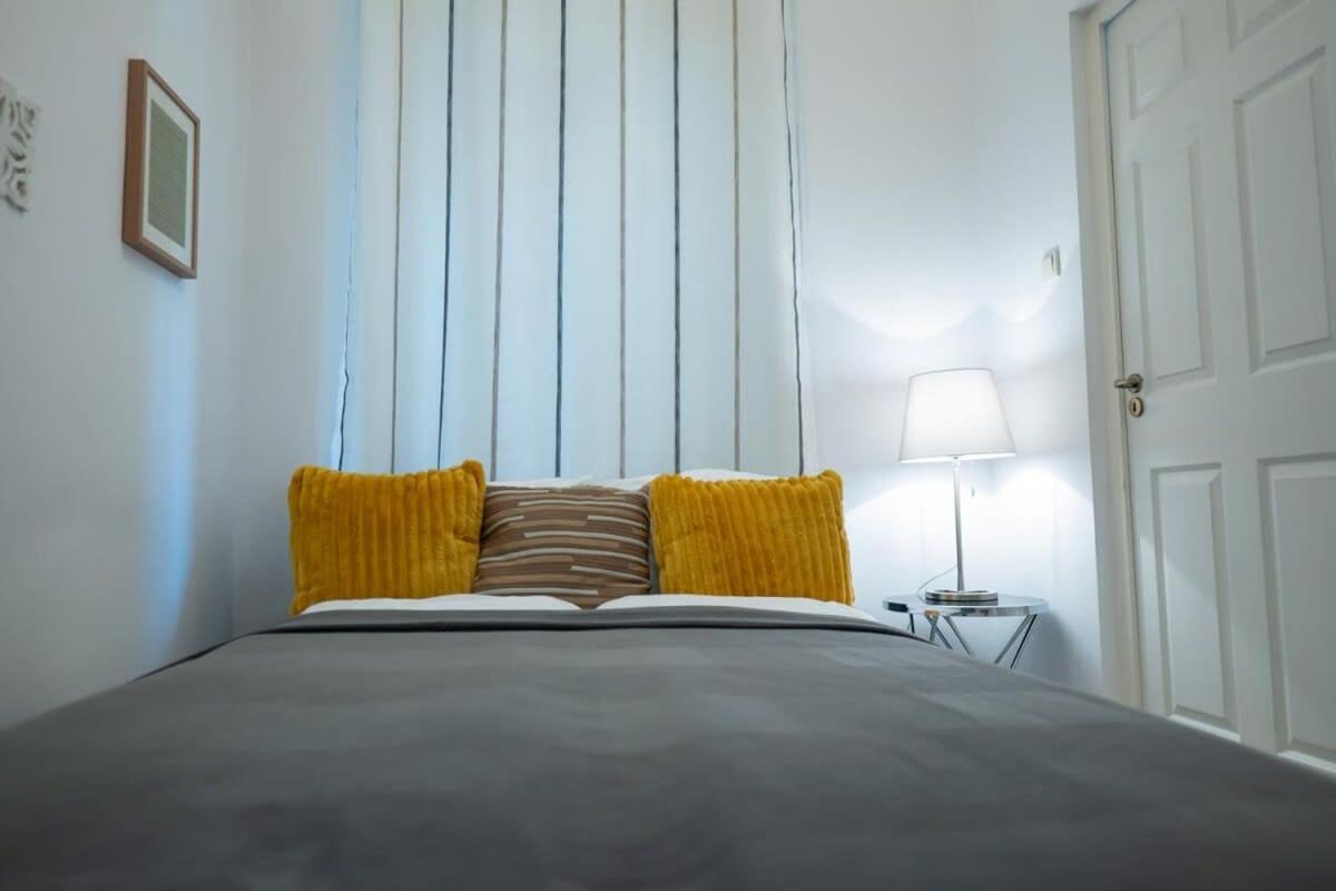 Chic Central Flat With River View บูดาเปสต์ ภายนอก รูปภาพ