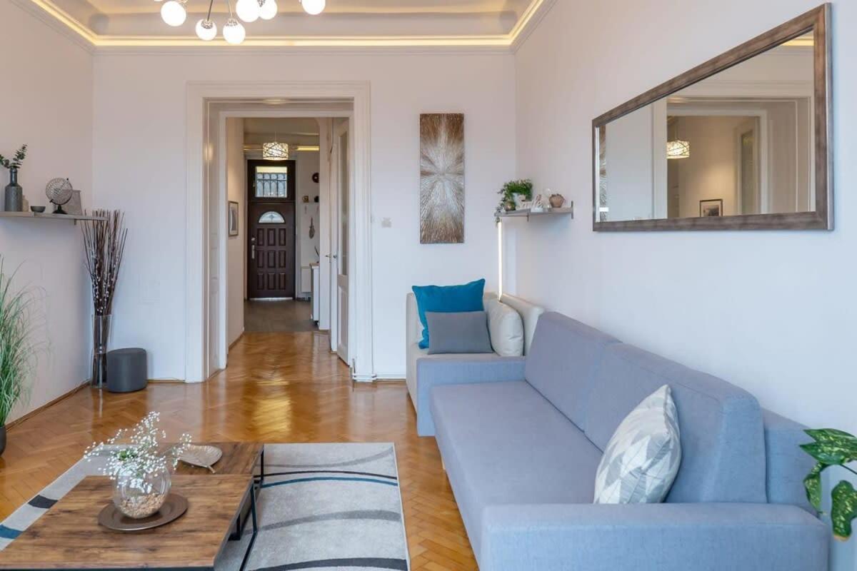 Chic Central Flat With River View บูดาเปสต์ ภายนอก รูปภาพ